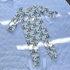 Kate Quinn Black and White Witch Hat Organic Cotton Footie Pajamas